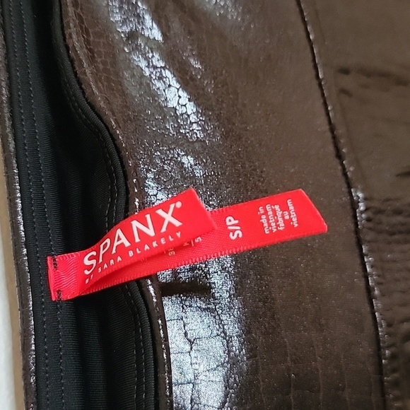SPANX Croc Faux Leather Leggings - Picture 6 of 7